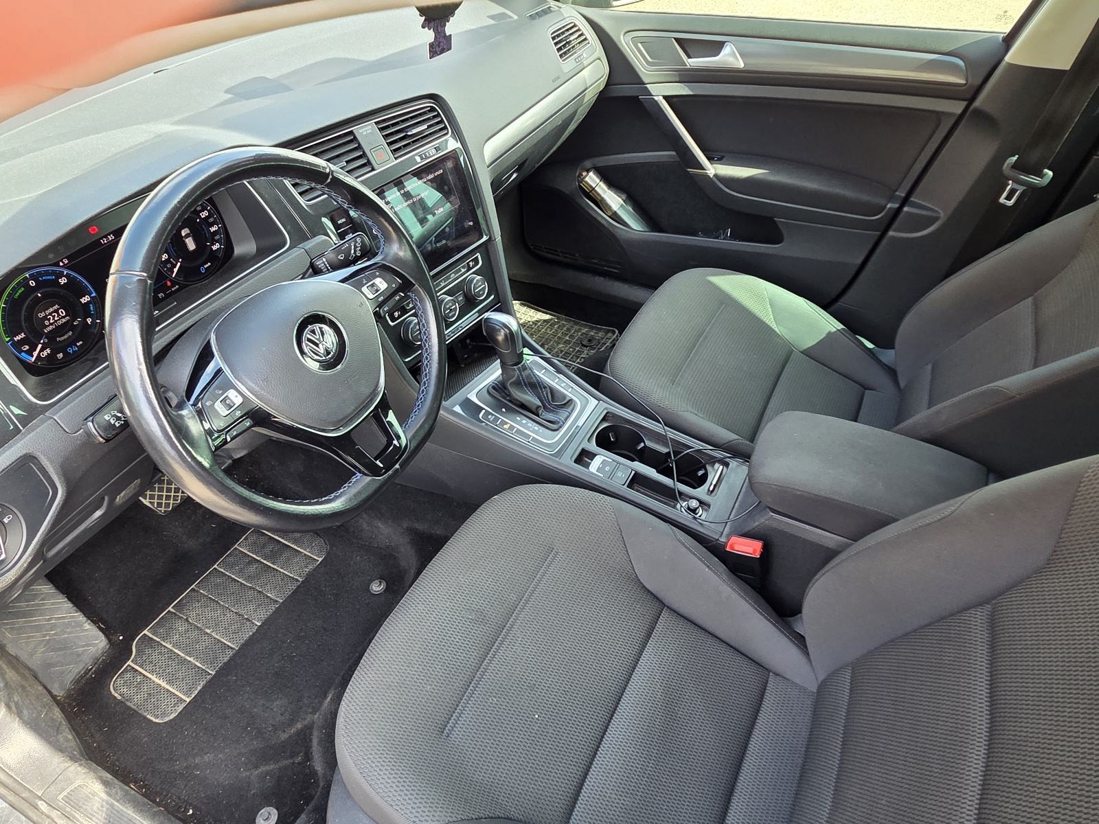 VW Golf 7.5 eGOLF DSG --2020.g.--75,000km--, fotografija 8