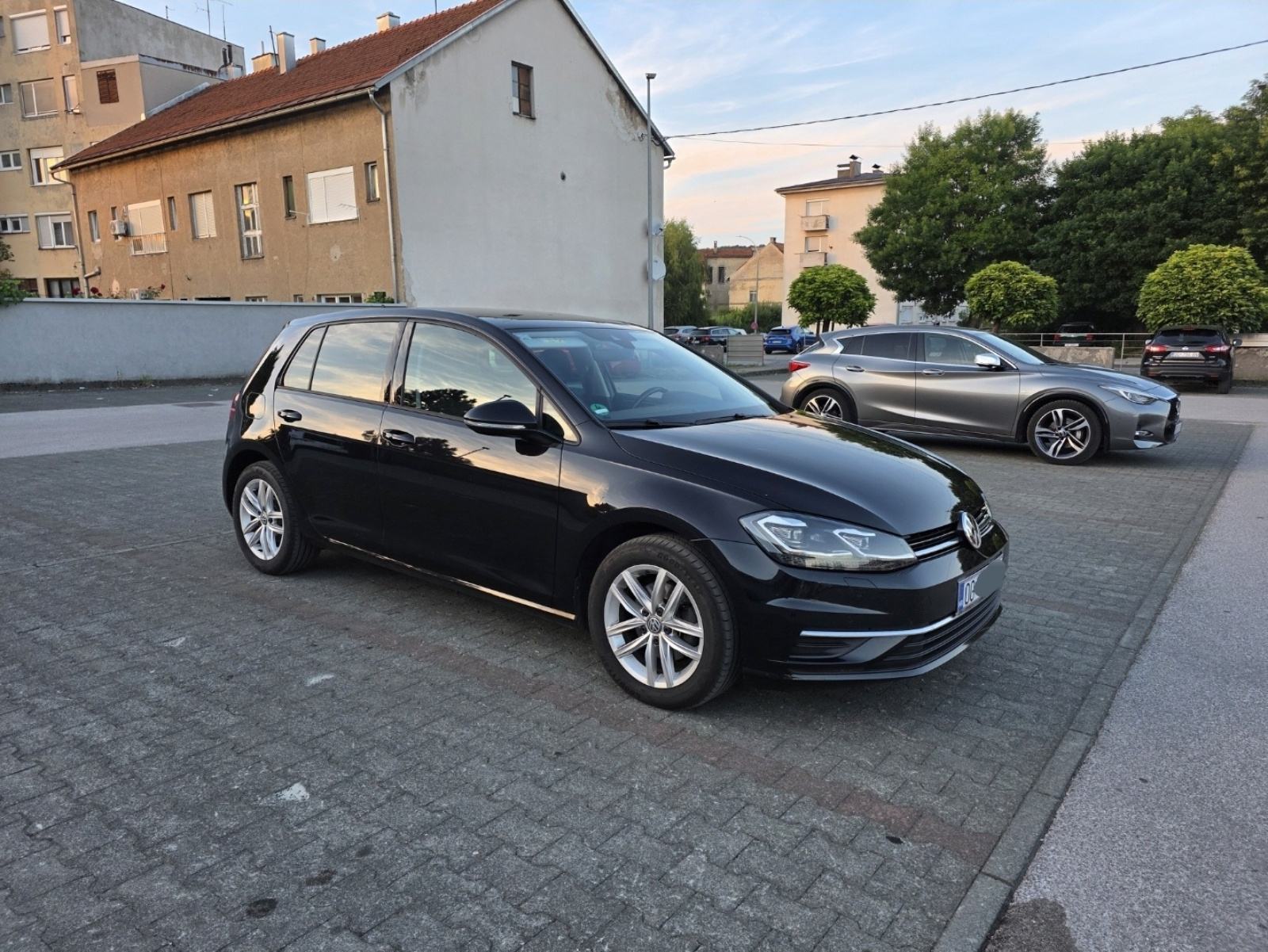 VW Golf 7.5 facelift 2019. 115ks Reg 7/2027. Mali S. ACC LED alcantara, fotografija 3
