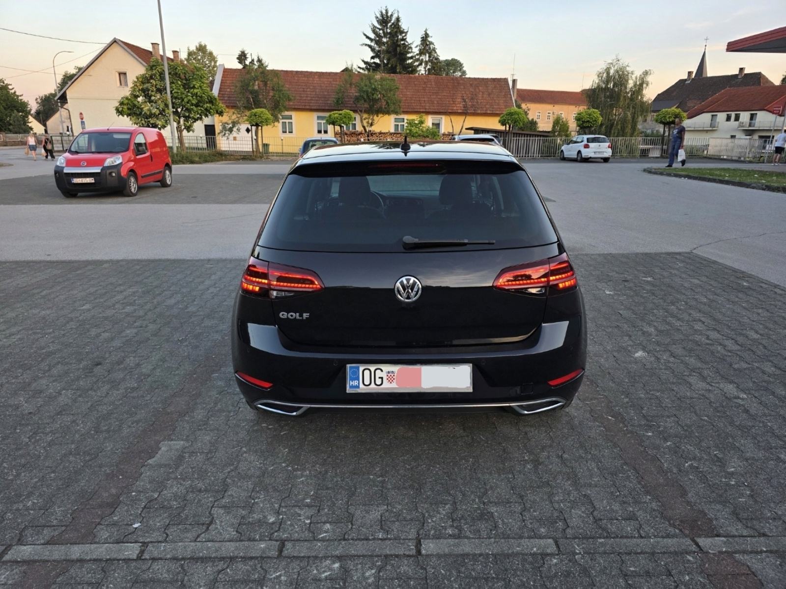 VW Golf 7.5 facelift 2019. 115ks Reg 7/2027. Mali S. ACC LED alcantara, fotografija 5