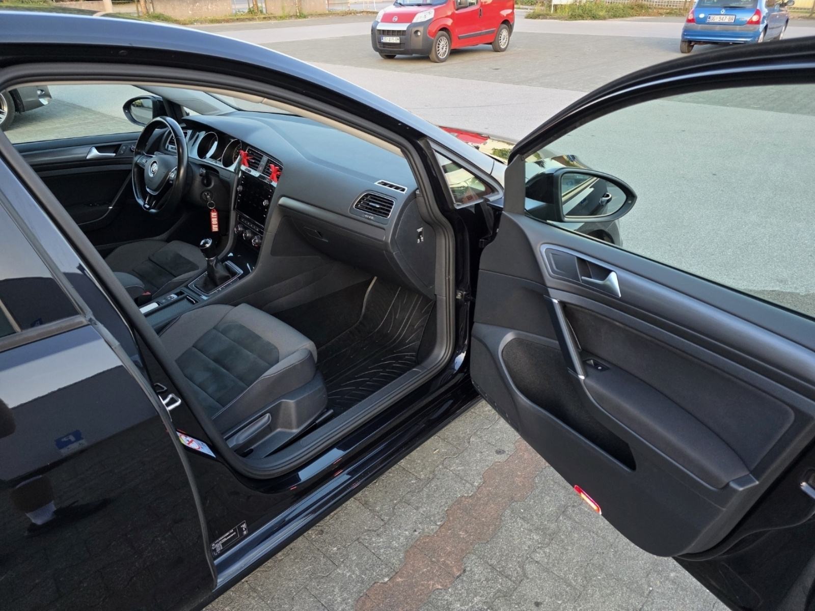 VW Golf 7.5 facelift 2019. 115ks Reg 7/2027. Mali S. ACC LED alcantara, fotografija 9