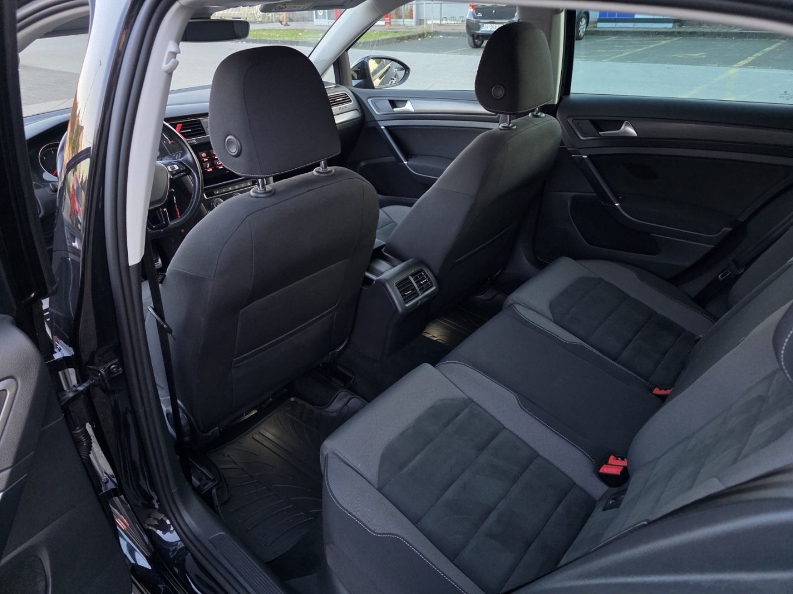 VW Golf 7.5 facelift 2019. 115ks Reg 7/2027. Mali S. ACC LED alcantara, fotografija 11