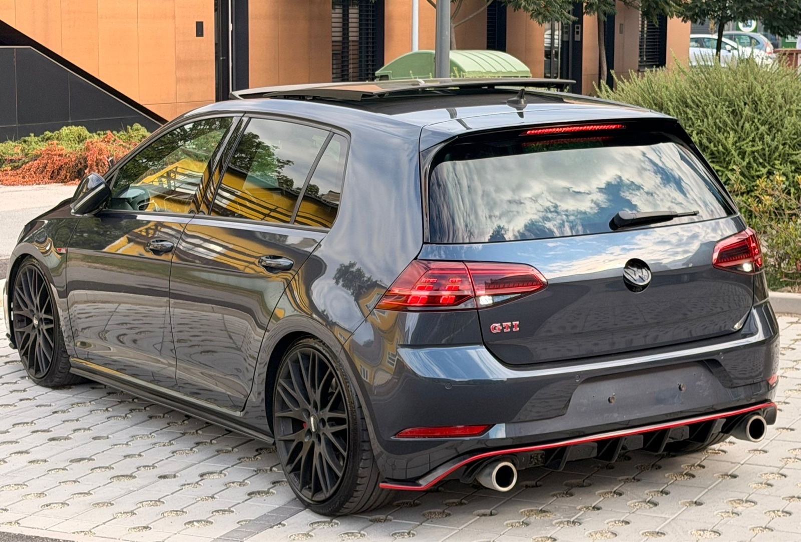 VW GOLF 7.5 GTI PERFORMANCE // 2019 // 245 KS // DSG // PANORAMA //, fotografija 7
