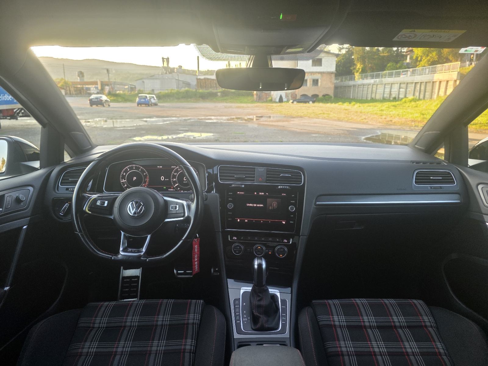 VW GOLF 7.5 GTI PREFORMANCE 2.0 TSI DSG 2020, fotografija 5