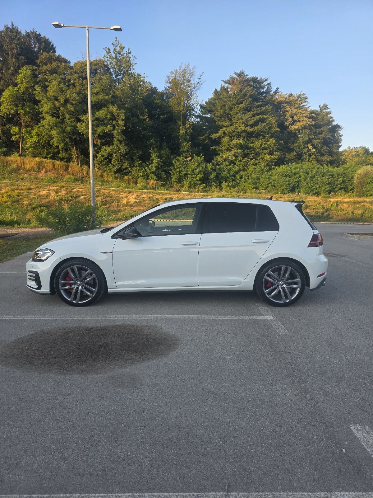 VW GOLF 7.5 GTI PREFORMANCE 2.0 TSI DSG 2020, fotografija 3