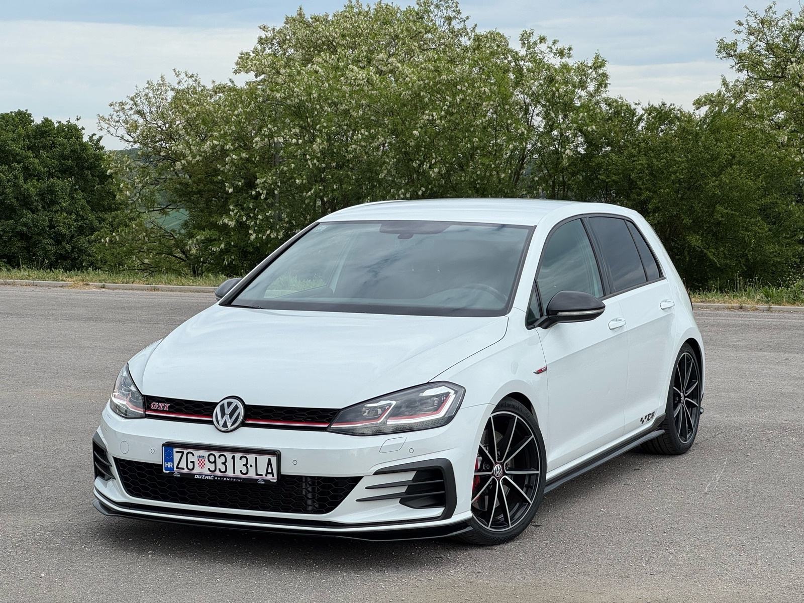 VW Golf 7.5 GTI TCR DSG AKRAPOVIČ, pogled izvana - slika 1