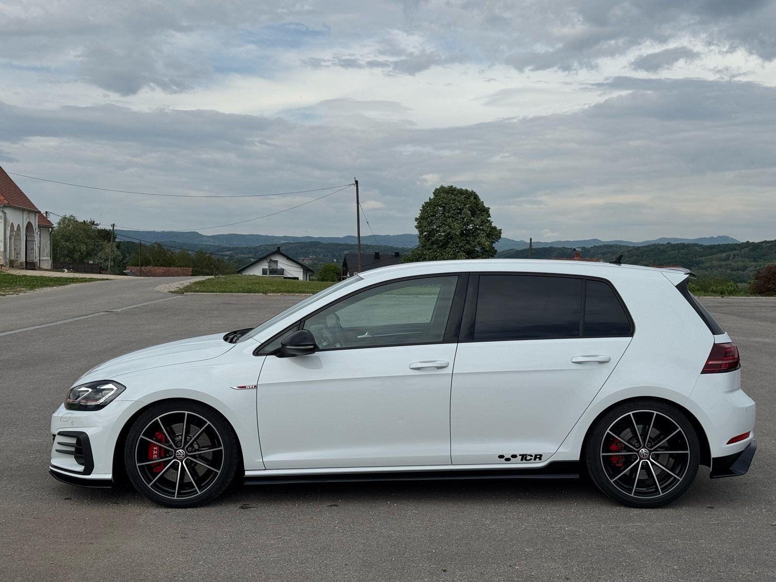 VW Golf 7.5 GTI TCR DSG AKRAPOVIČ, fotografija 8