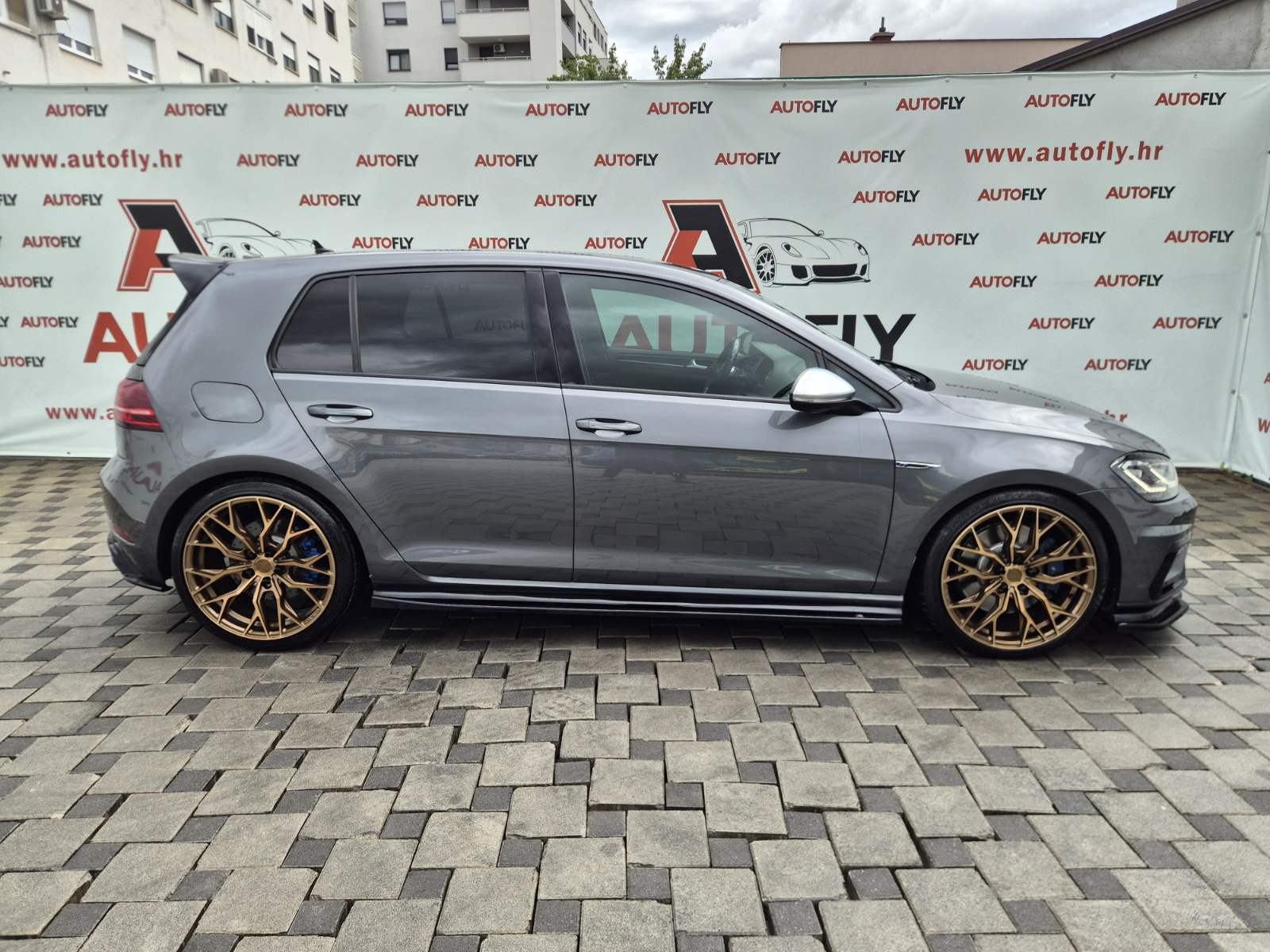 VW Golf 7.5 R 4Motion DSG, Dynaudio, ACC, Kamera, Virtual, Koža, 19", fotografija 5