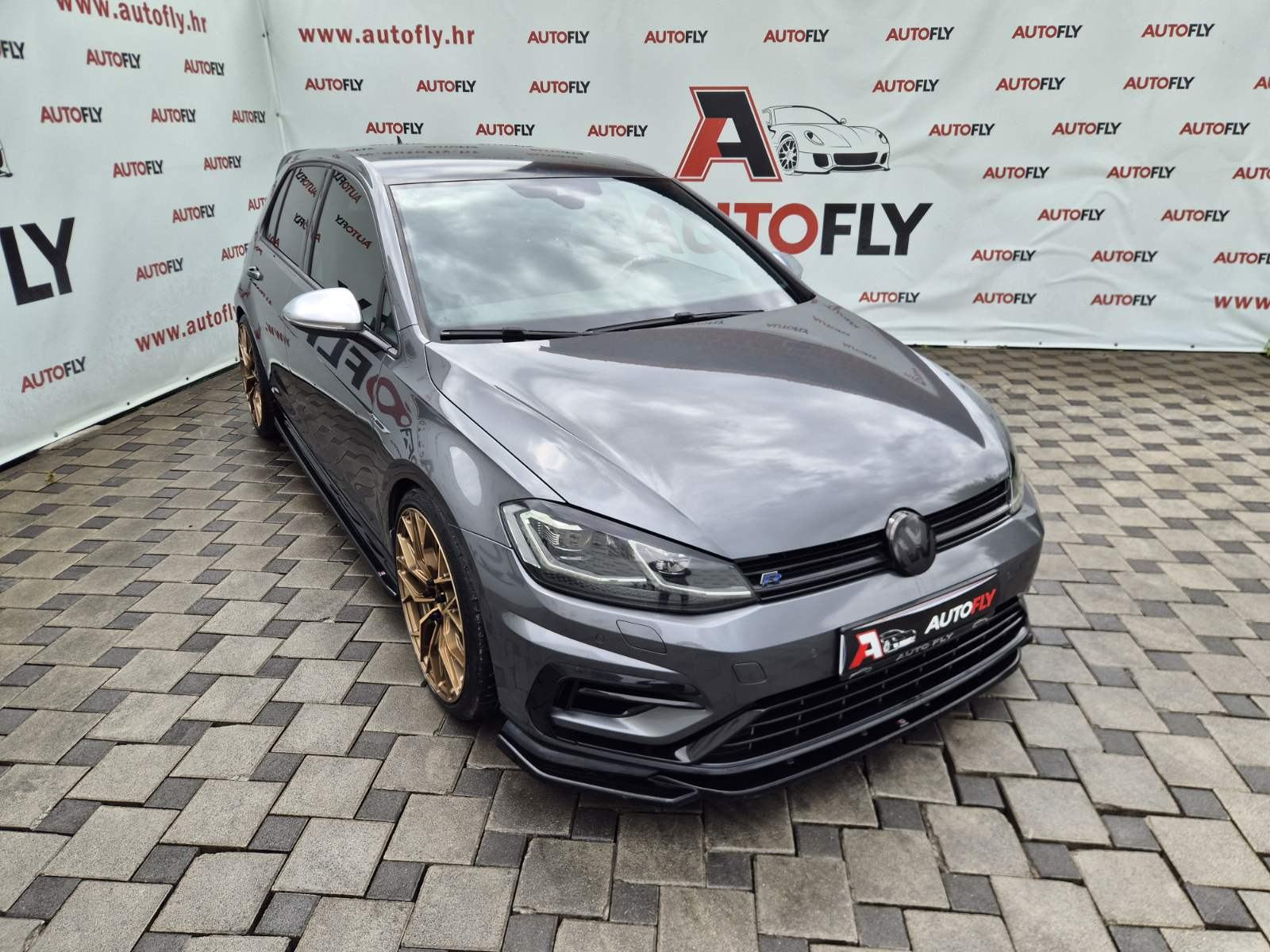 VW Golf 7.5 R 4Motion DSG, Dynaudio, ACC, Kamera, Virtual, Koža, 19", fotografija 3