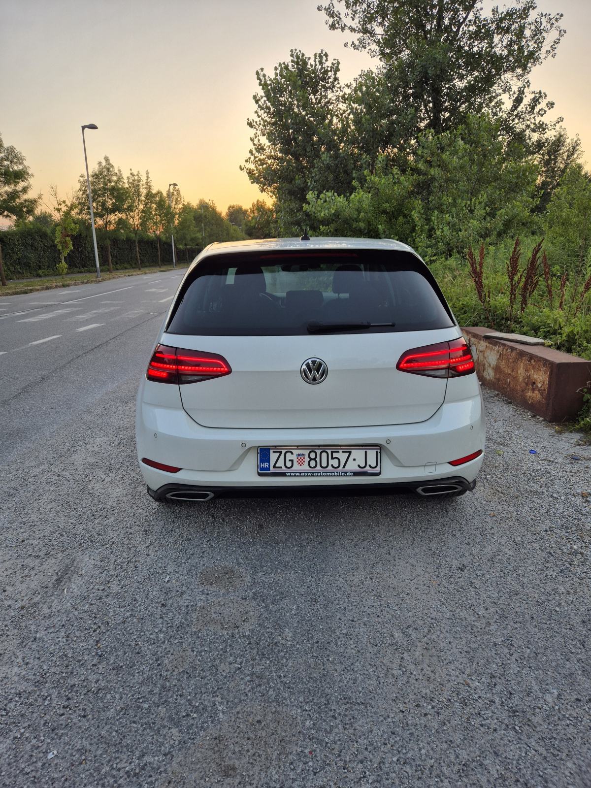 VW Golf 7.5 R-Line 2.0 TDI DSG, fotografija 15