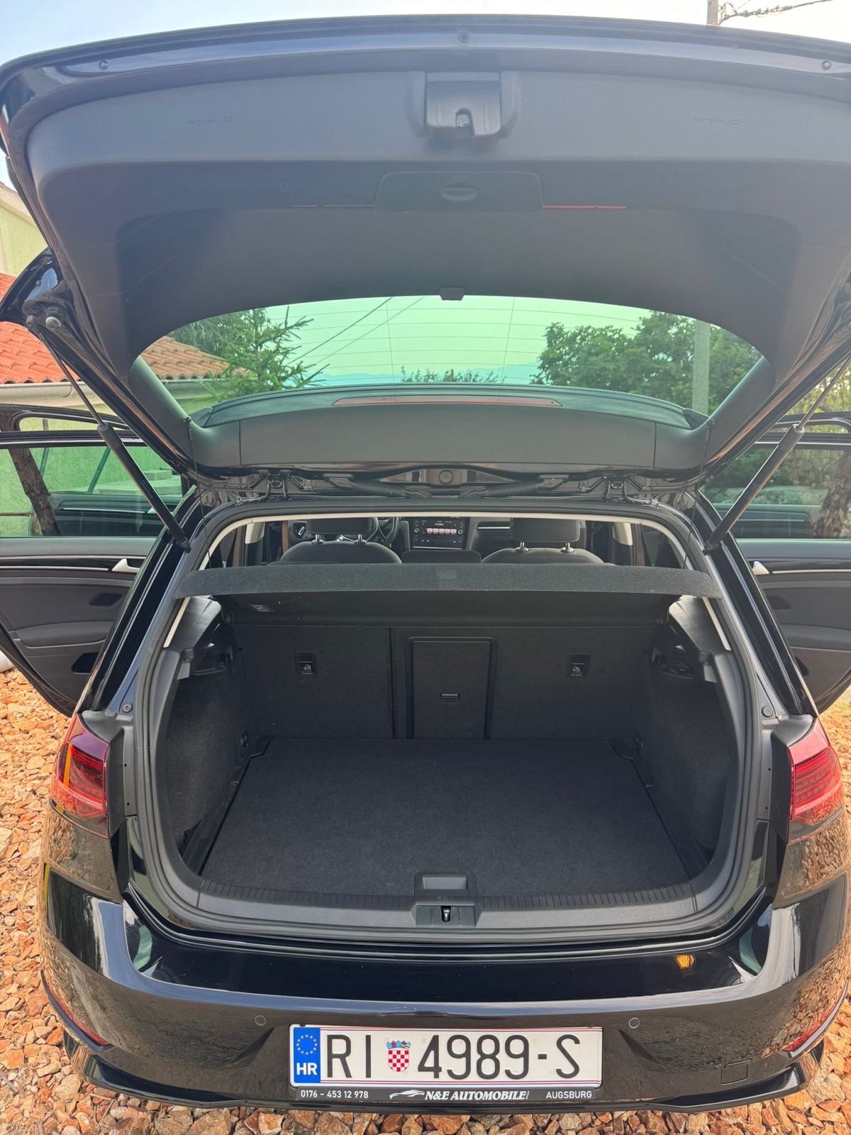 VW Golf 7.5 R line 2.0 TDI, fotografija 7