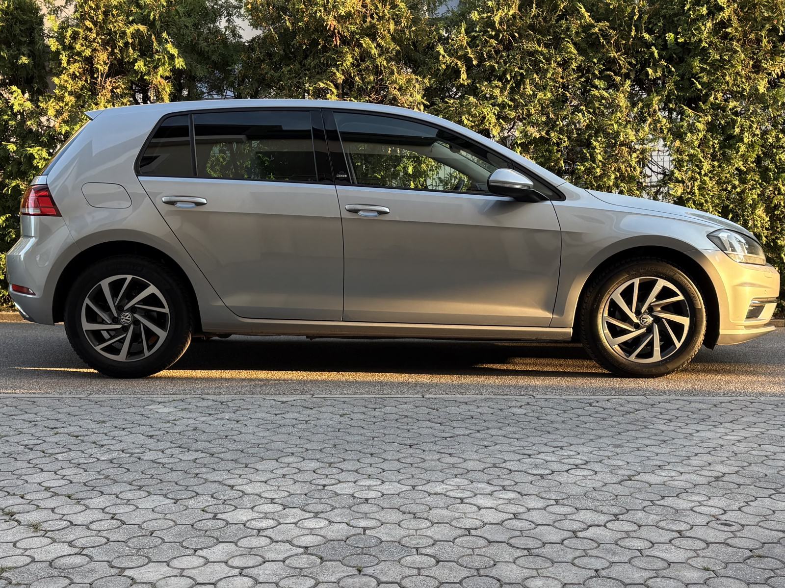VW GOLF 7.5 SOUND! 1.6TDI REDIZAJN, NAVI, ACC, REG, SERVISNA, pogled izvana - slika 5