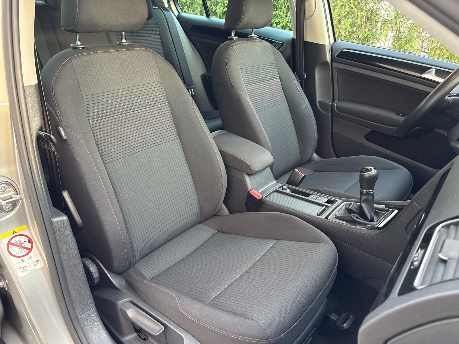 VW GOLF 7.5 SOUND! 1.6TDI REDIZAJN, NAVI, ACC, REG, SERVISNA, fotografija 14