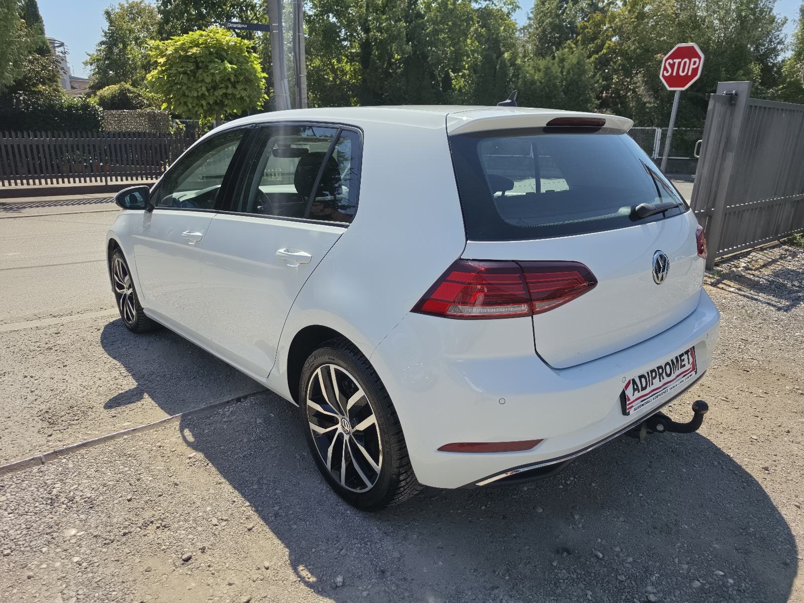 VW Golf 7.5 TSI / LED / VIRTUAL TAHO / ALU / REG 1 GOD / TOP /, fotografija 8