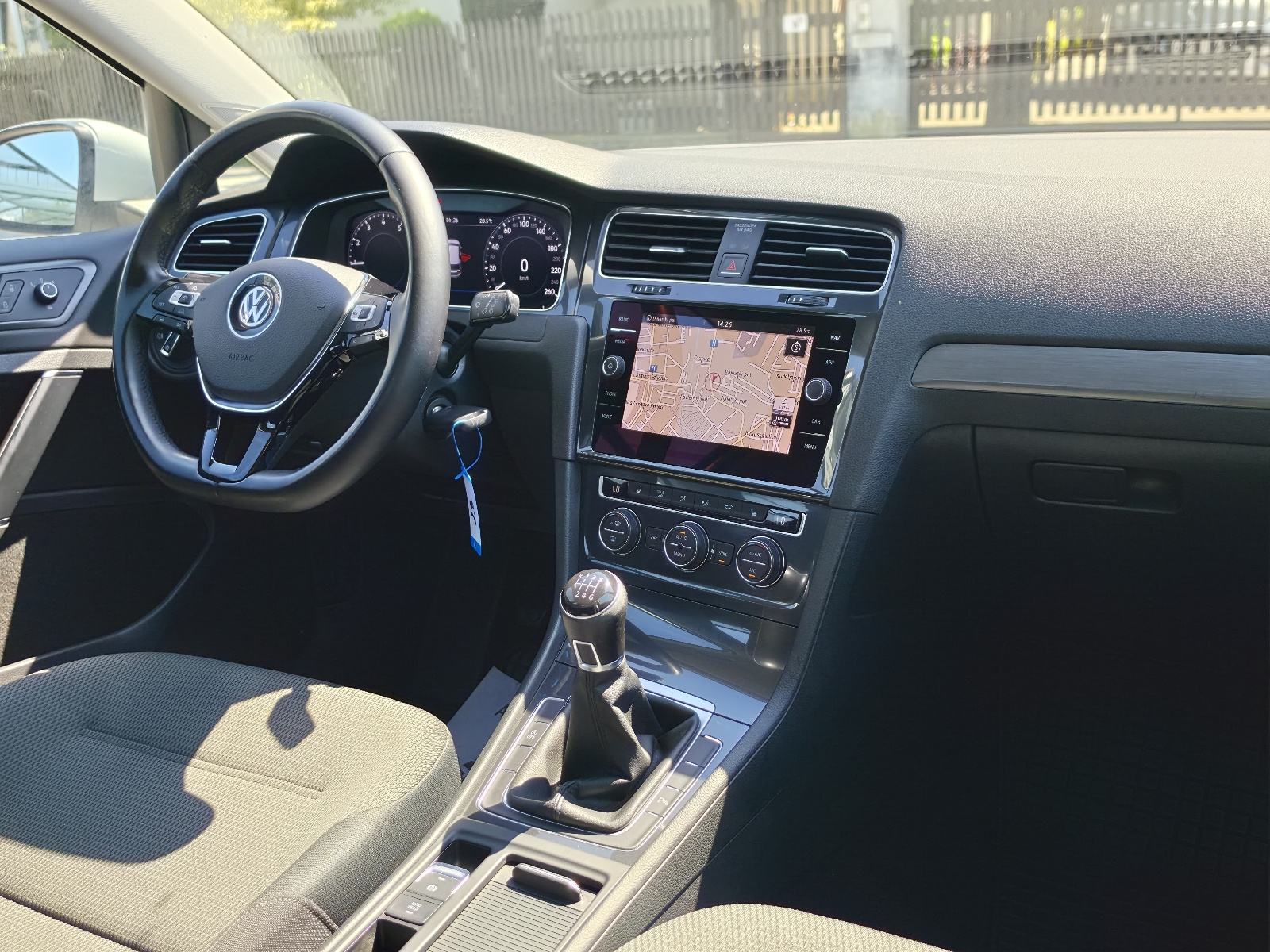 VW Golf 7.5 TSI / LED / VIRTUAL TAHO / ALU / REG 1 GOD / TOP /, fotografija 13