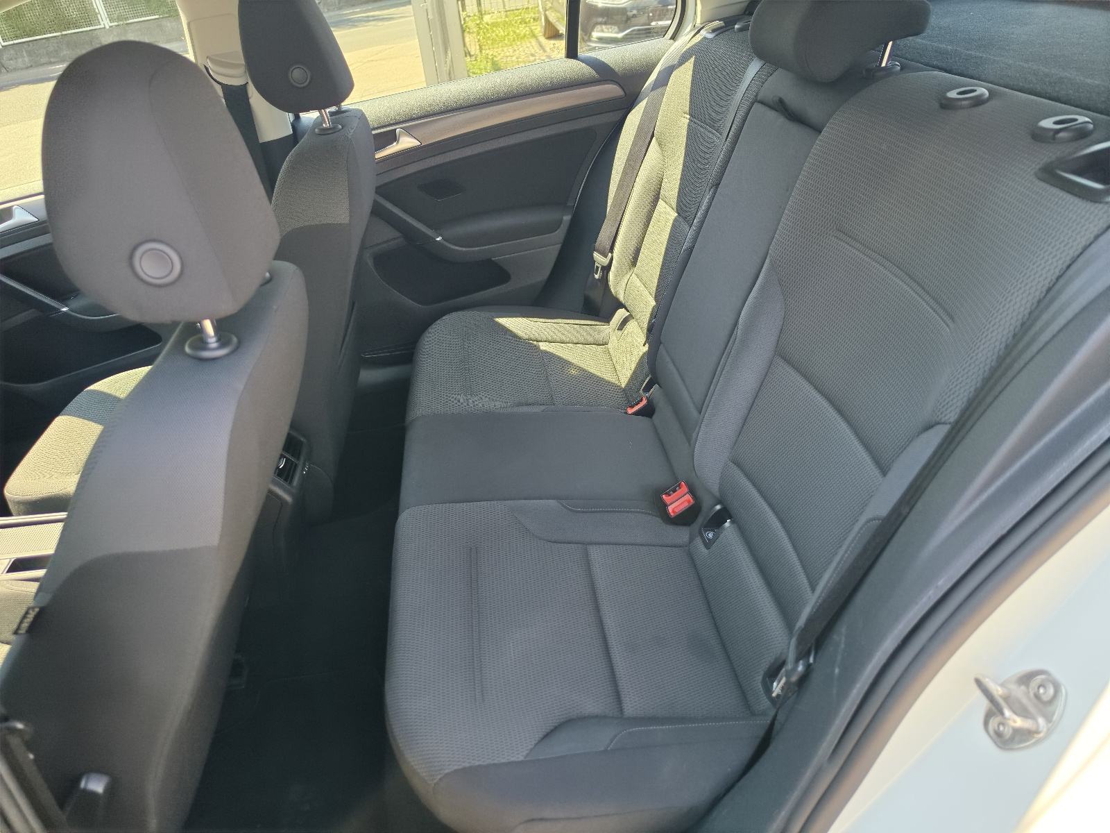 VW Golf 7.5 TSI / LED / VIRTUAL TAHO / ALU / REG 1 GOD / TOP /, fotografija 18
