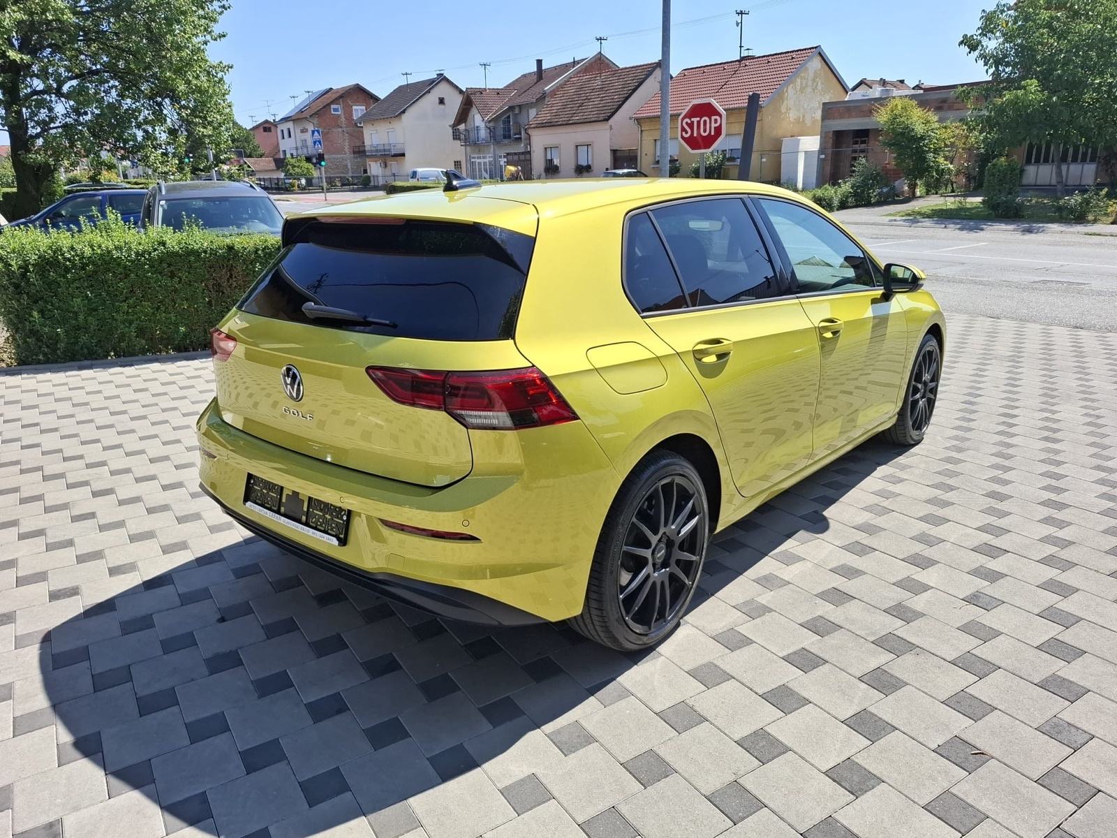 VW Golf 8 1 0 TSI 2021god 50tkm LED XENON JAMSTVO NA IME KUPCA, fotografija 5