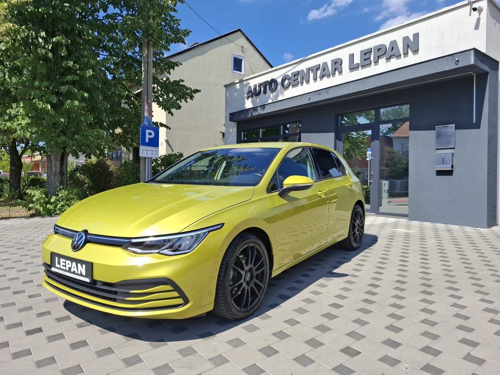 VW Golf 8 1 0 TSI 2021god 50tkm LED XENON JAMSTVO NA IME KUPCA, fotografija 1