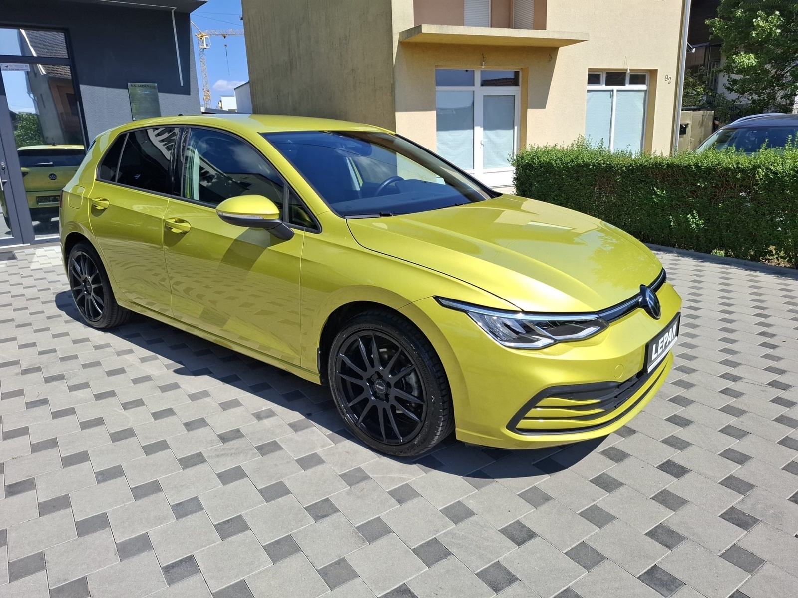 VW Golf 8 1 0 TSI 2021god 50tkm LED XENON JAMSTVO NA IME KUPCA, fotografija 3