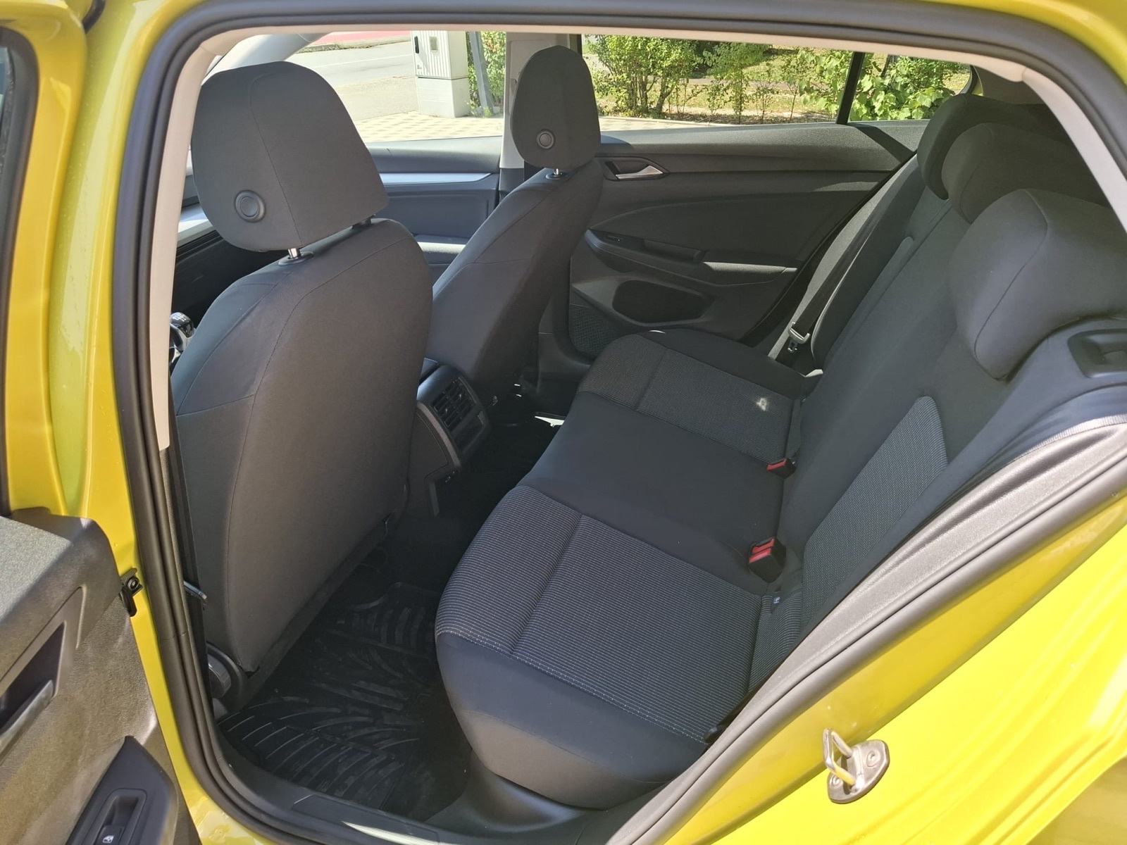 VW Golf 8 1 0 TSI 2021god 50tkm LED XENON JAMSTVO NA IME KUPCA, fotografija 9