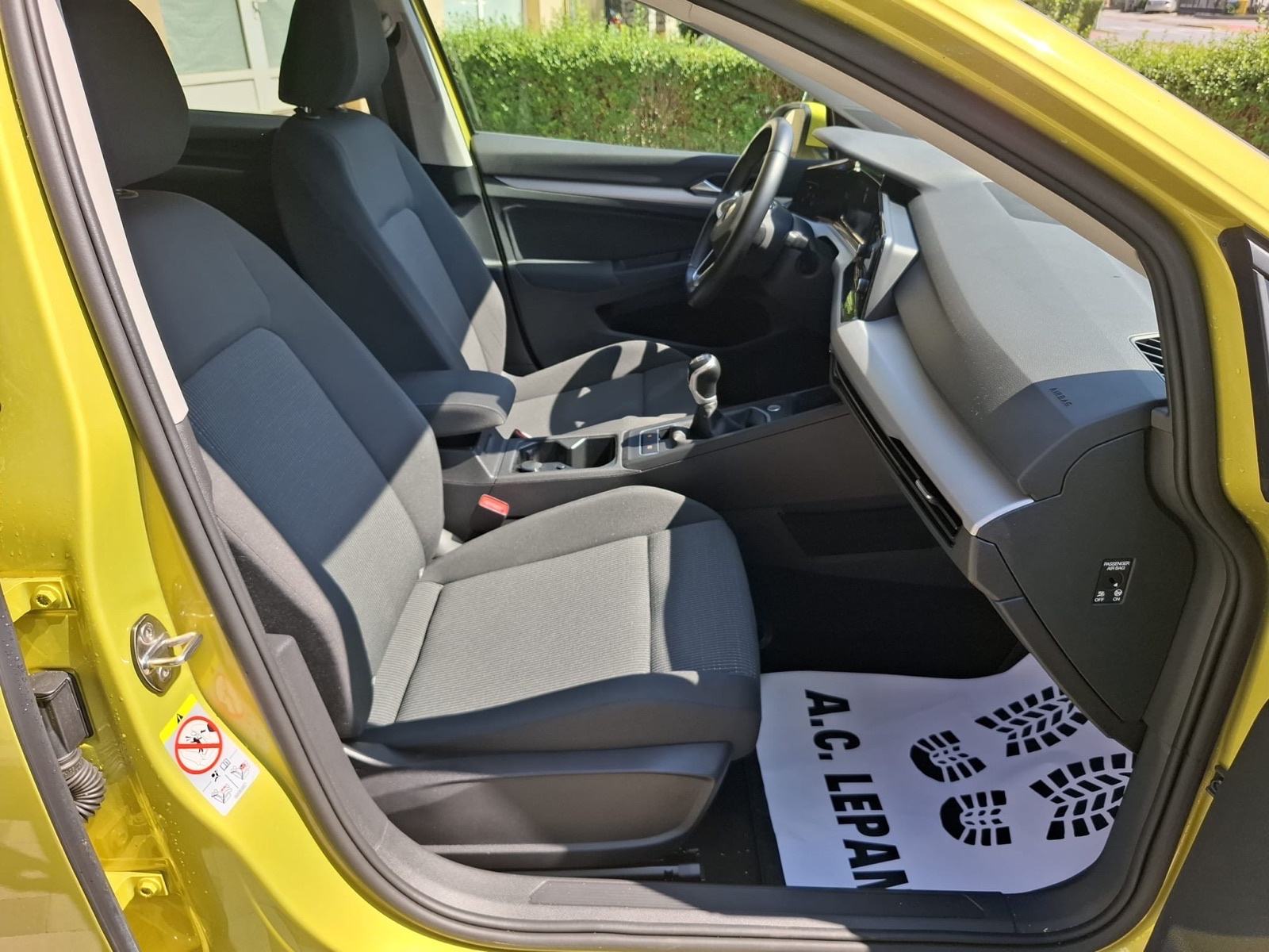 VW Golf 8 1 0 TSI 2021god 50tkm LED XENON JAMSTVO NA IME KUPCA, fotografija 12