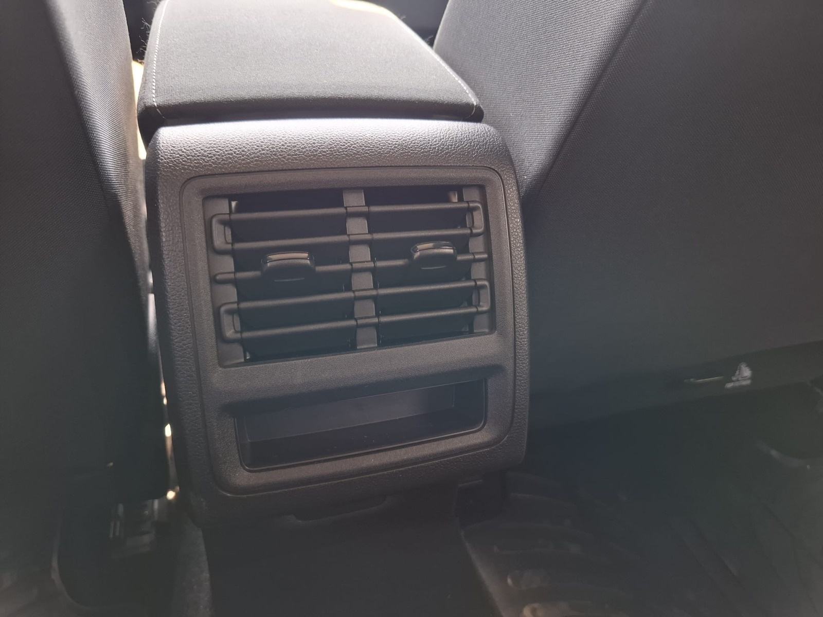 VW Golf 8 1 0 TSI 2021god 50tkm LED XENON JAMSTVO NA IME KUPCA, fotografija 10