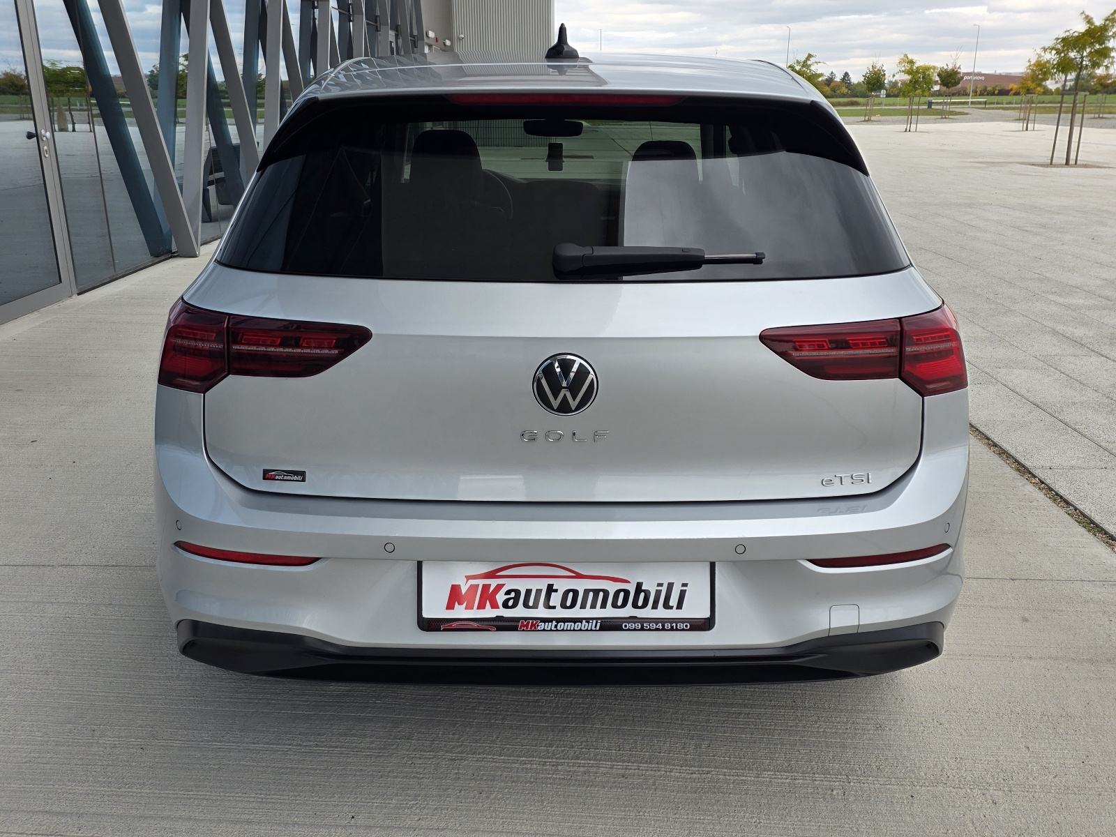 VW Golf 8 1,0 eTSI DSG,HIGHLINE IQ FAROVI,NAVI,ALU 18, fotografija 5
