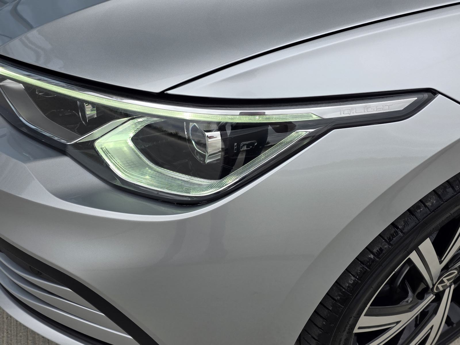 VW Golf 8 1,0 eTSI DSG,HIGHLINE IQ FAROVI,NAVI,ALU 18, fotografija 17