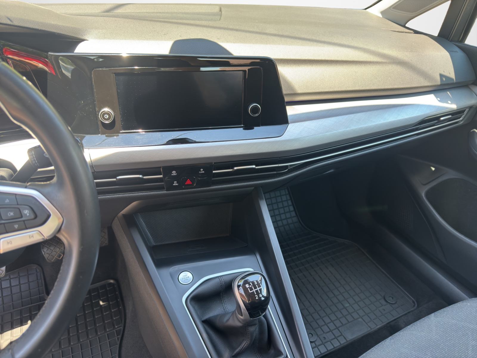 VW Golf 8 1,0 TSI Life "Tvorničko jamstvo", fotografija 11