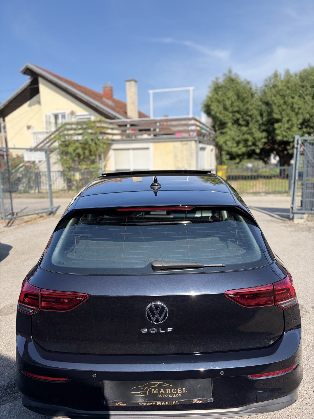 VW Golf 8 1,0 TSI PANO,NAVI,LED,KAMERA.., fotografija 6