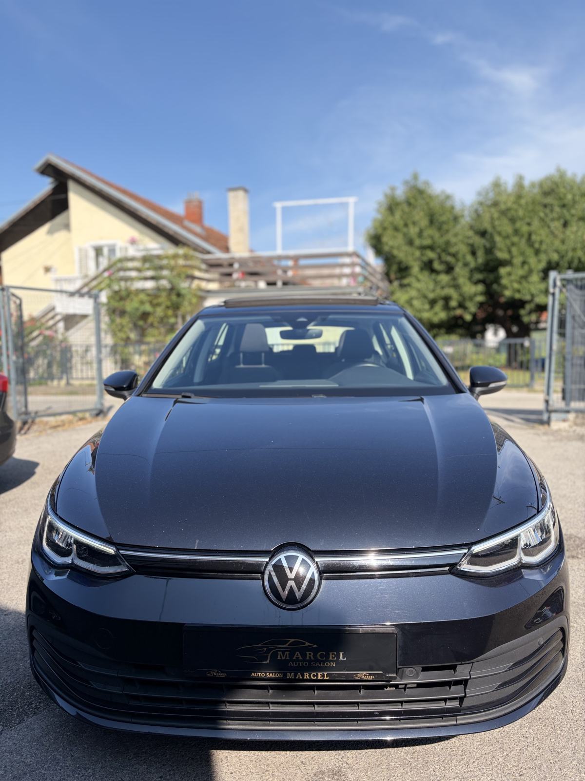 VW Golf 8 1,0 TSI PANO,NAVI,LED,KAMERA.., fotografija 2