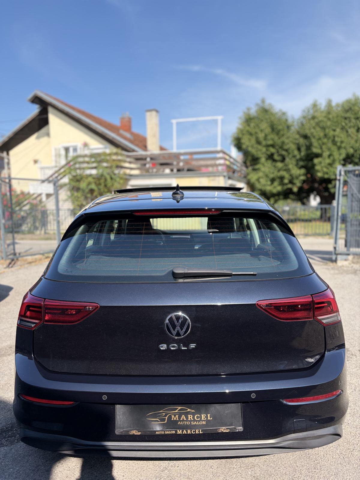 VW Golf 8 1,0 TSI PANO,NAVI,LED,KAMERA.., fotografija 8