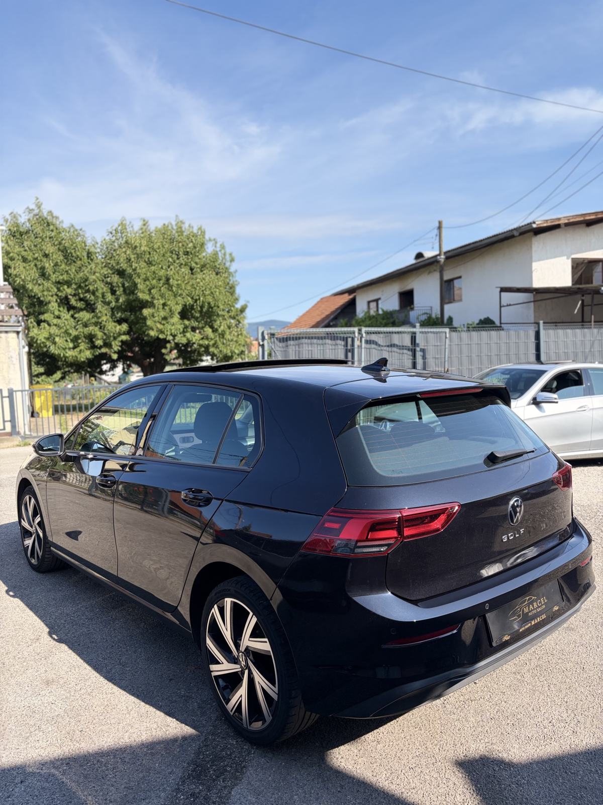 VW Golf 8 1,0 TSI PANO,NAVI,LED,KAMERA.., fotografija 5