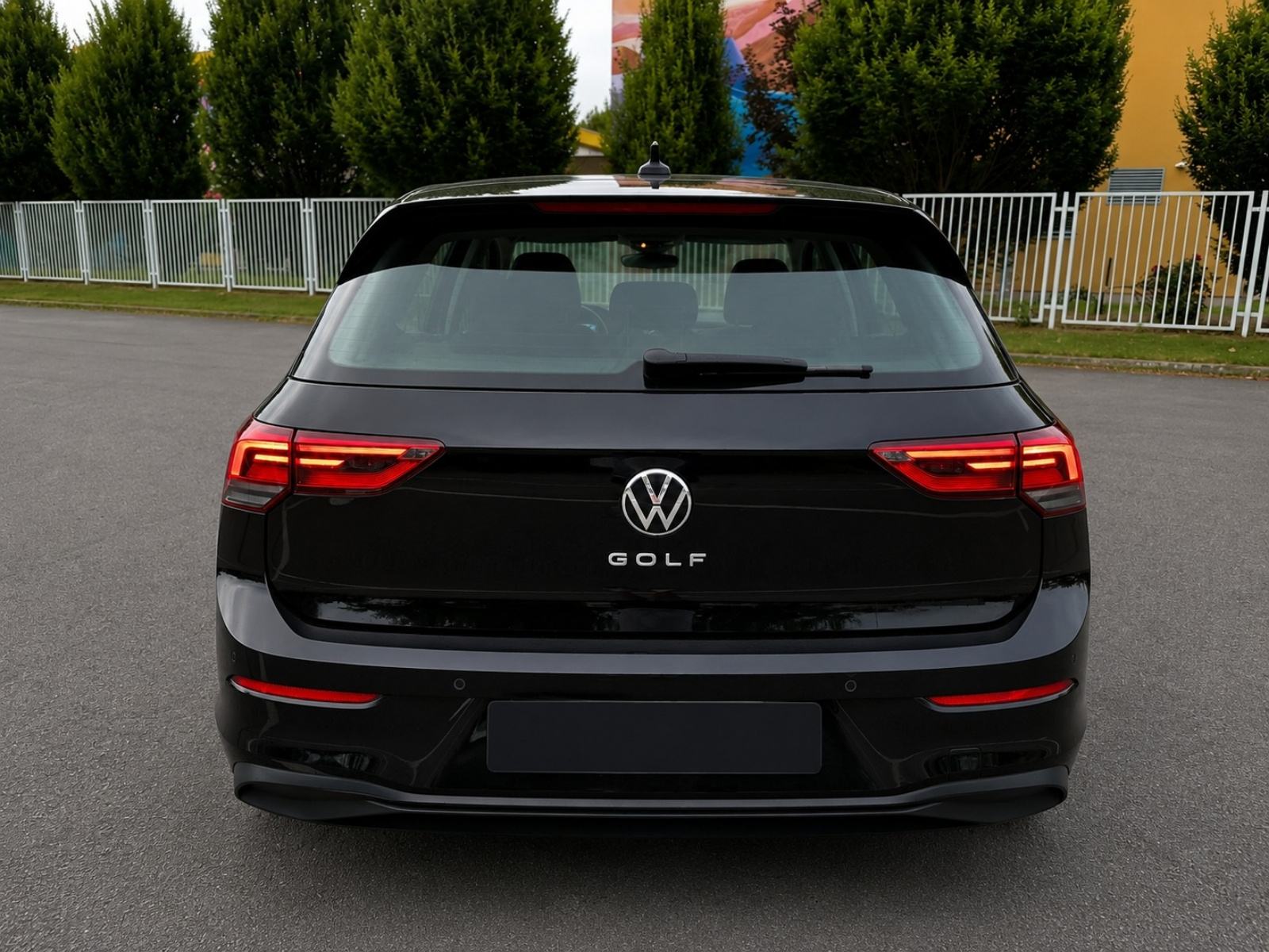 VW Golf 8 1,0 TSI, Life Plus, TOP STANJE, REG.GODINU DANA !, fotografija 7