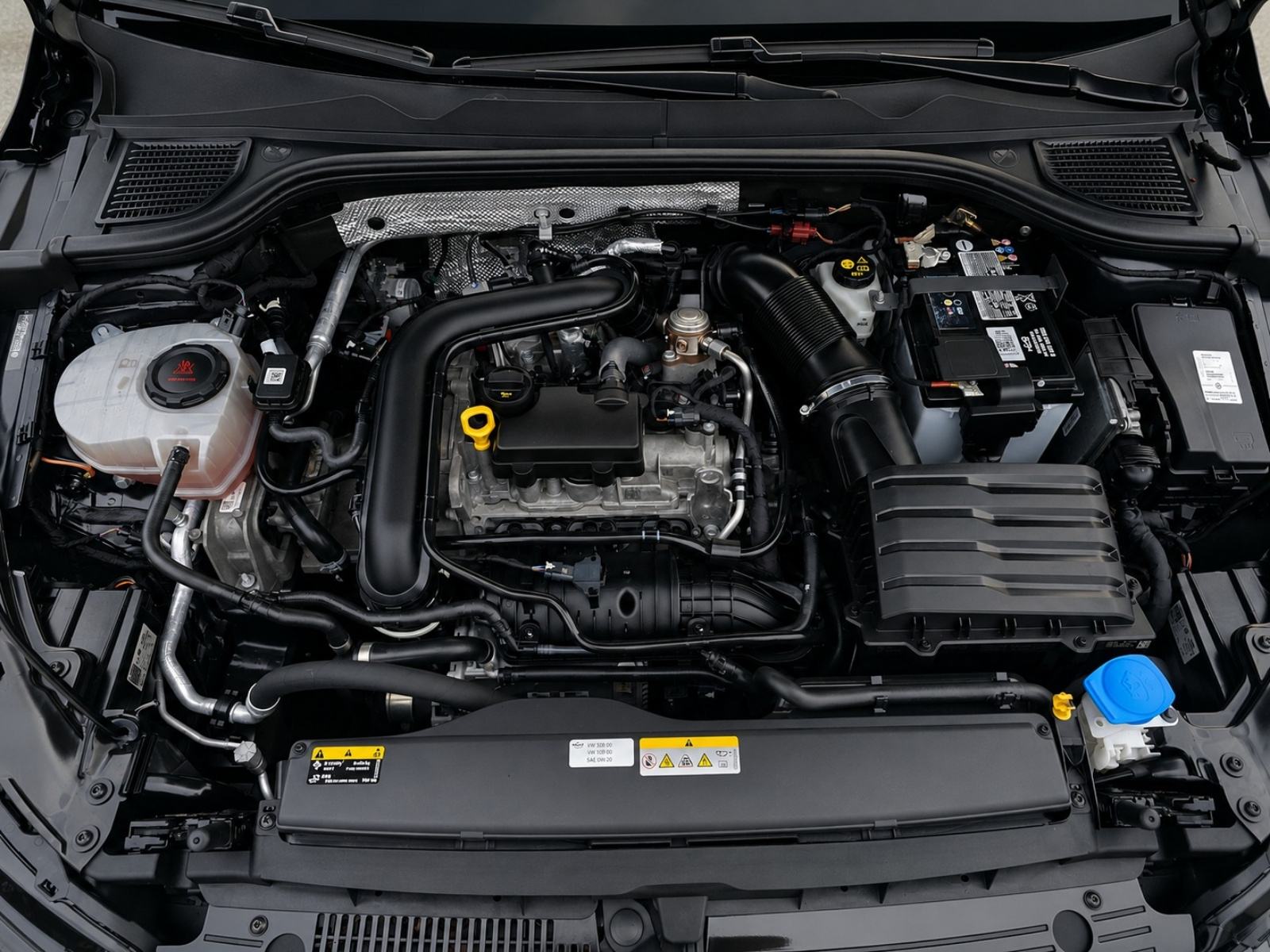 VW Golf 8 1,0 TSI, Life Plus, TOP STANJE, REG.GODINU DANA !, fotografija 17