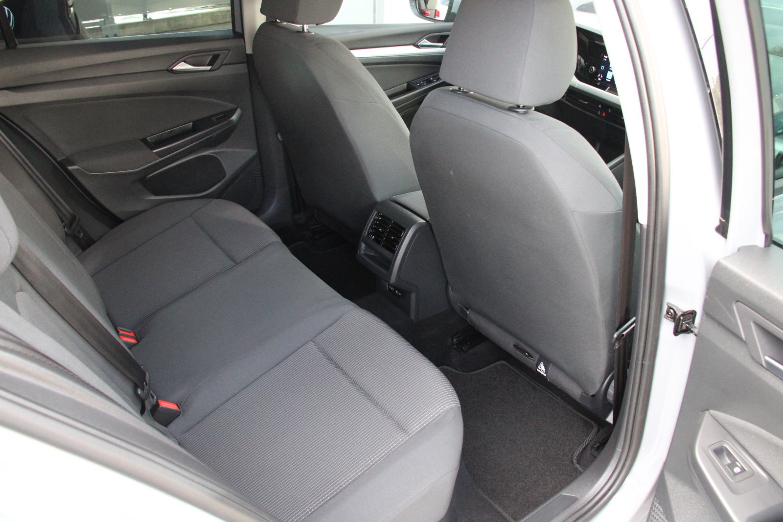 ➡️ VW Golf 8 1.0TSI Edition Virtual LED NAVI PDC R-Cam Radar 2021., fotografija 12
