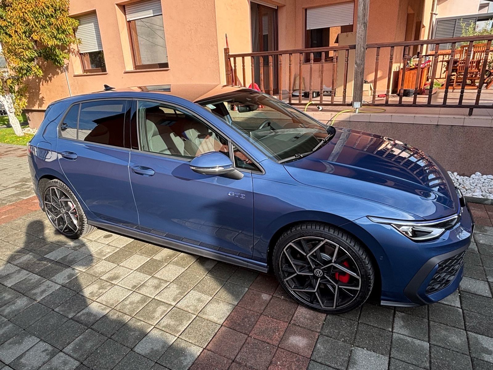 VW Golf 8.5 GTE - 272 KS, fotografija 2