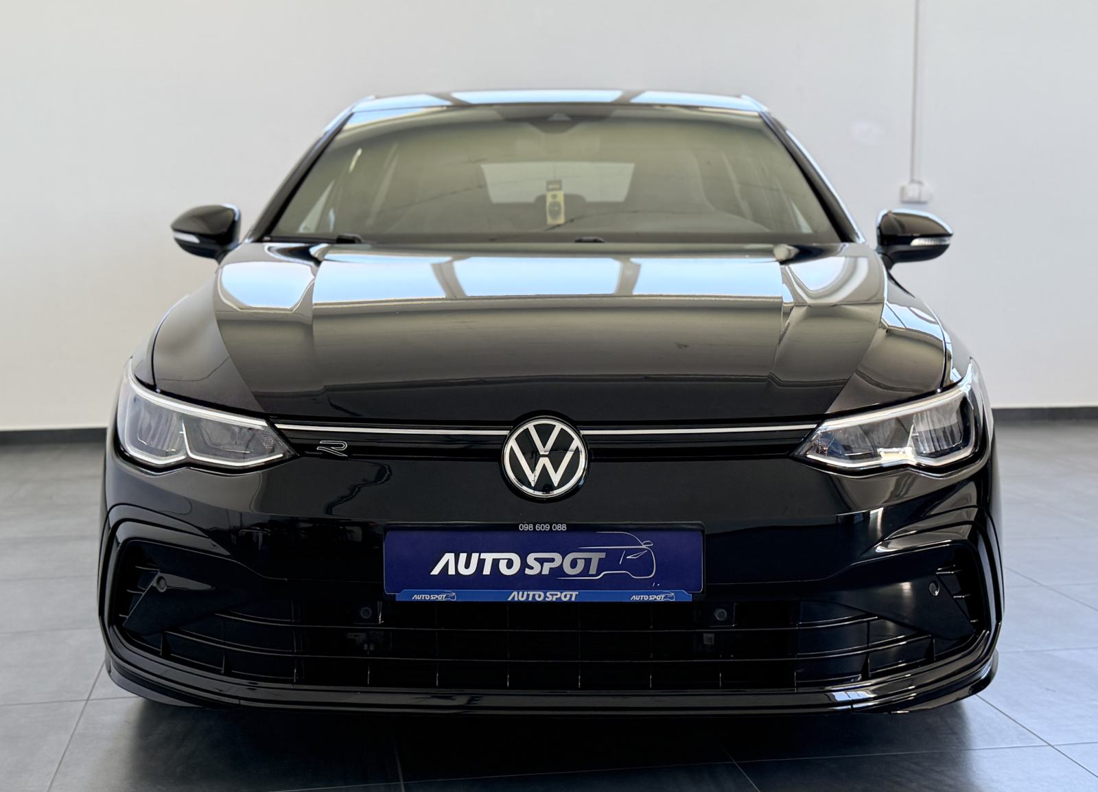 VW Golf 8 1,5 150KS DSG•R-LINE•ACC•LANE ASSIST•AMBI•LEASING BEZ UČEŠĆA, fotografija 4