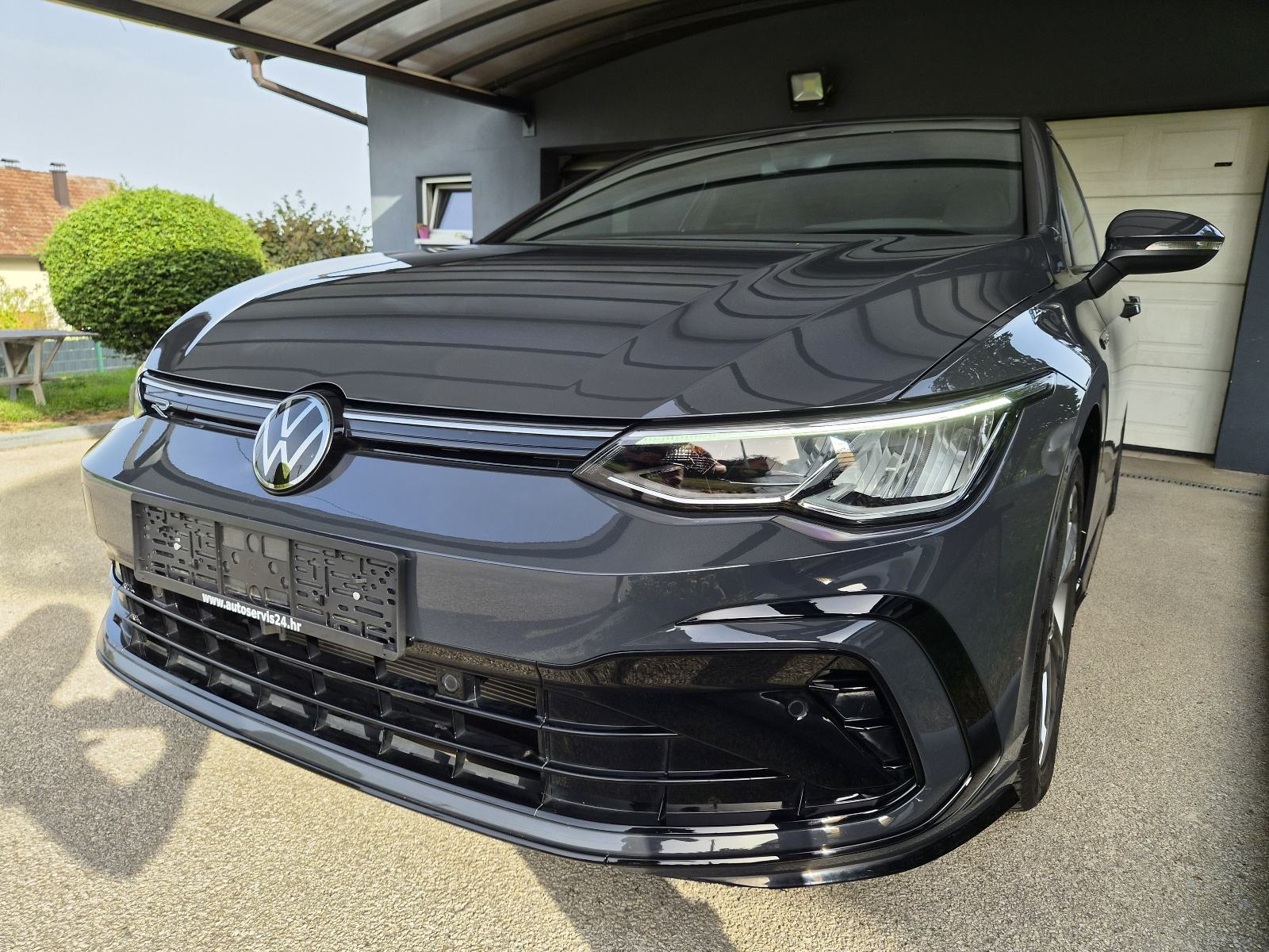 VW Golf 8 1,5 eTSI Dsg R-line 130ks (15200km), fotografija 7
