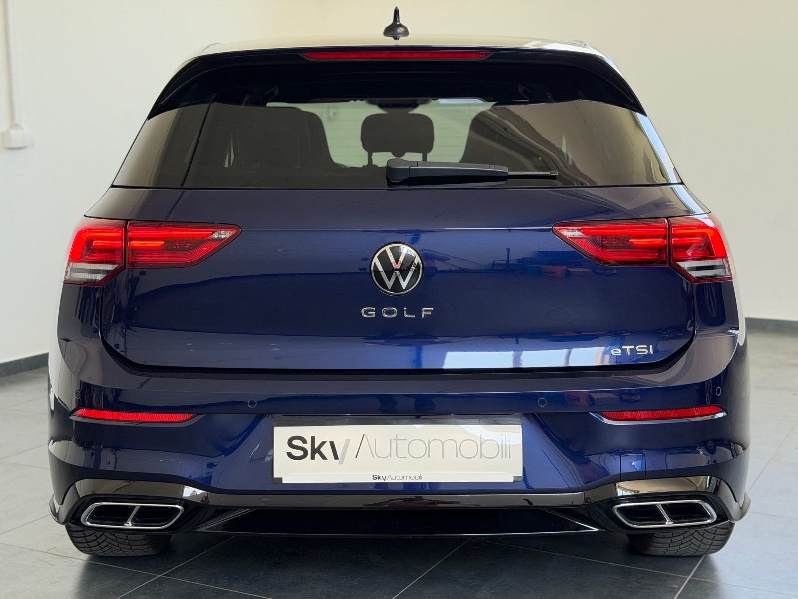VW Golf 8 1,5 TSI DSG, R-LINE, JAMSTVO 24MJ, LEASING 0% UČEŠĆA, fotografija 6