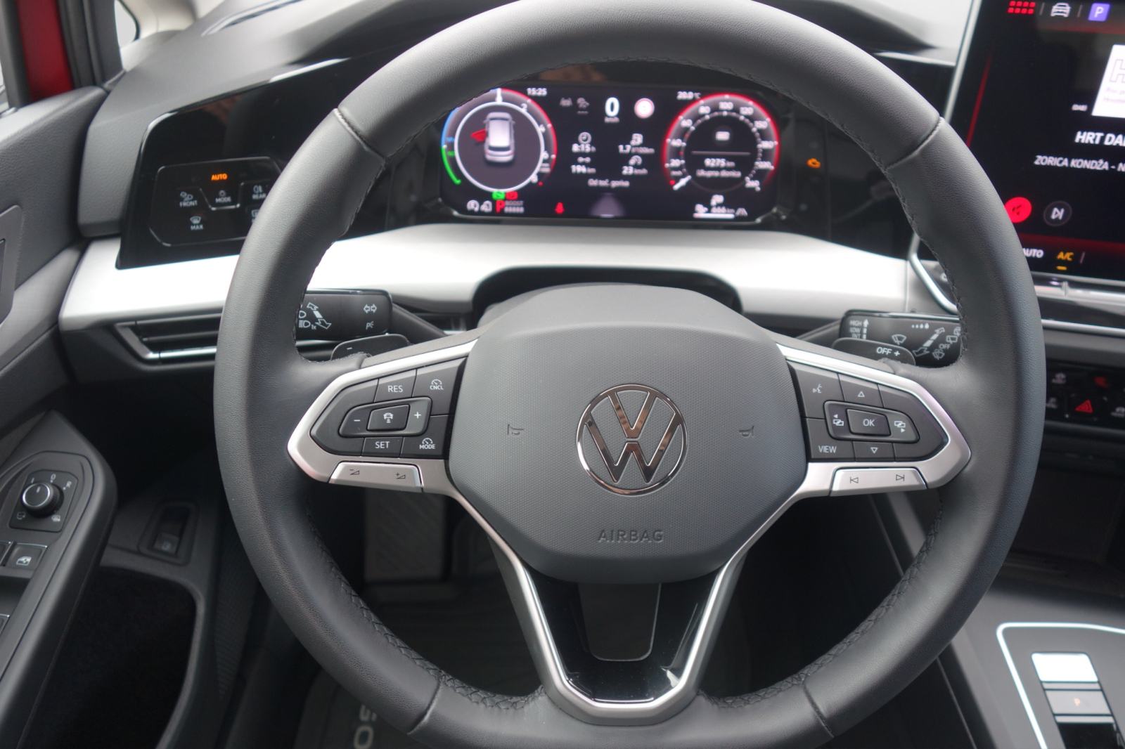 VW Golf 8 1,5 eTSI DSG eHybrid *MATRIX* ALU 18*, fotografija 14