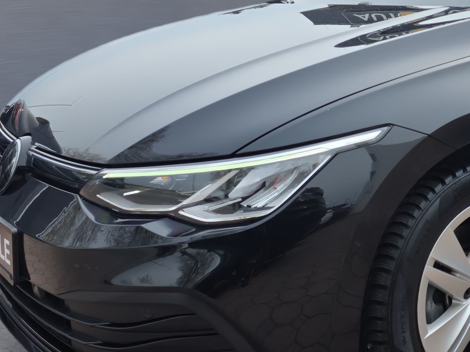 VW Golf 8 1,5 eTSI, F1 AUT., FULL LED, VIRTUAL, AUT. KLIMA, JAMSTVO..., fotografija 9