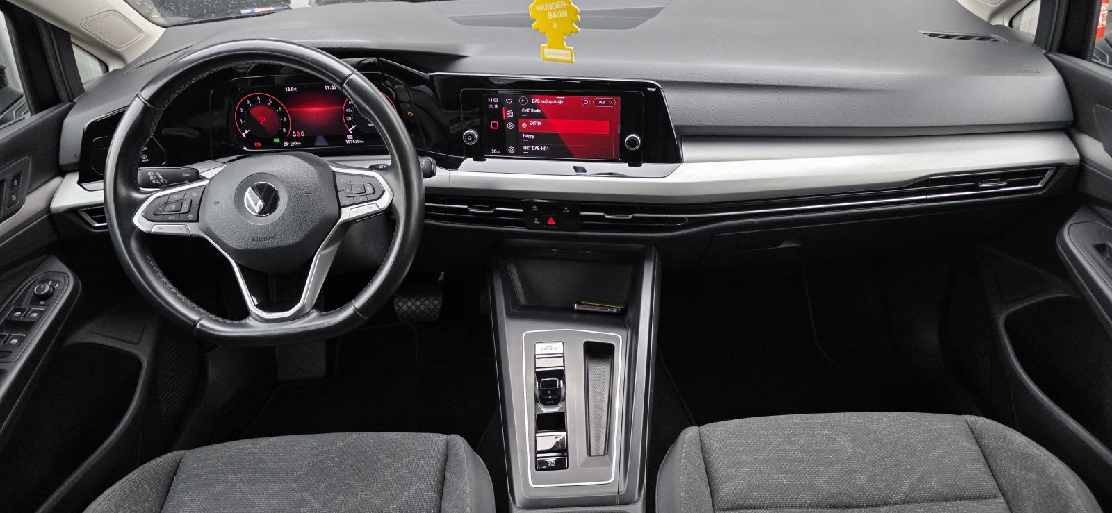 VW Golf 8 1,5 eTSI, F1 AUT., FULL LED, VIRTUAL, AUT. KLIMA, JAMSTVO..., fotografija 15