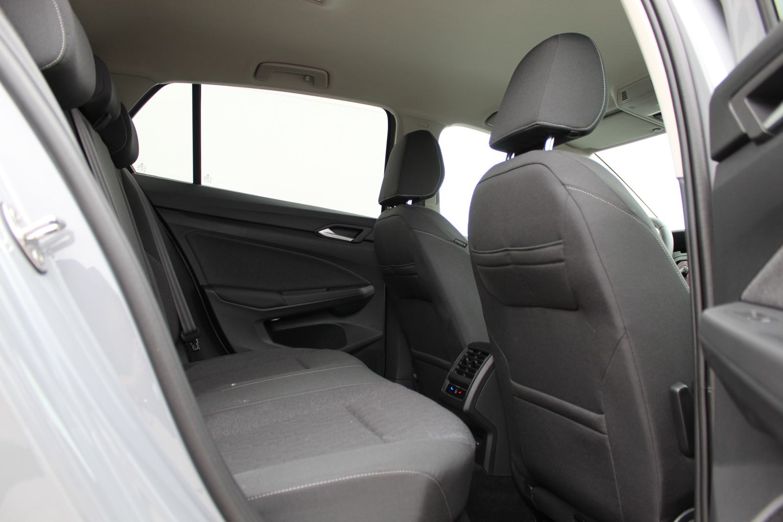 VW Golf 8 1.5 TSI eHybrid DSG Life Plus, fotografija 12