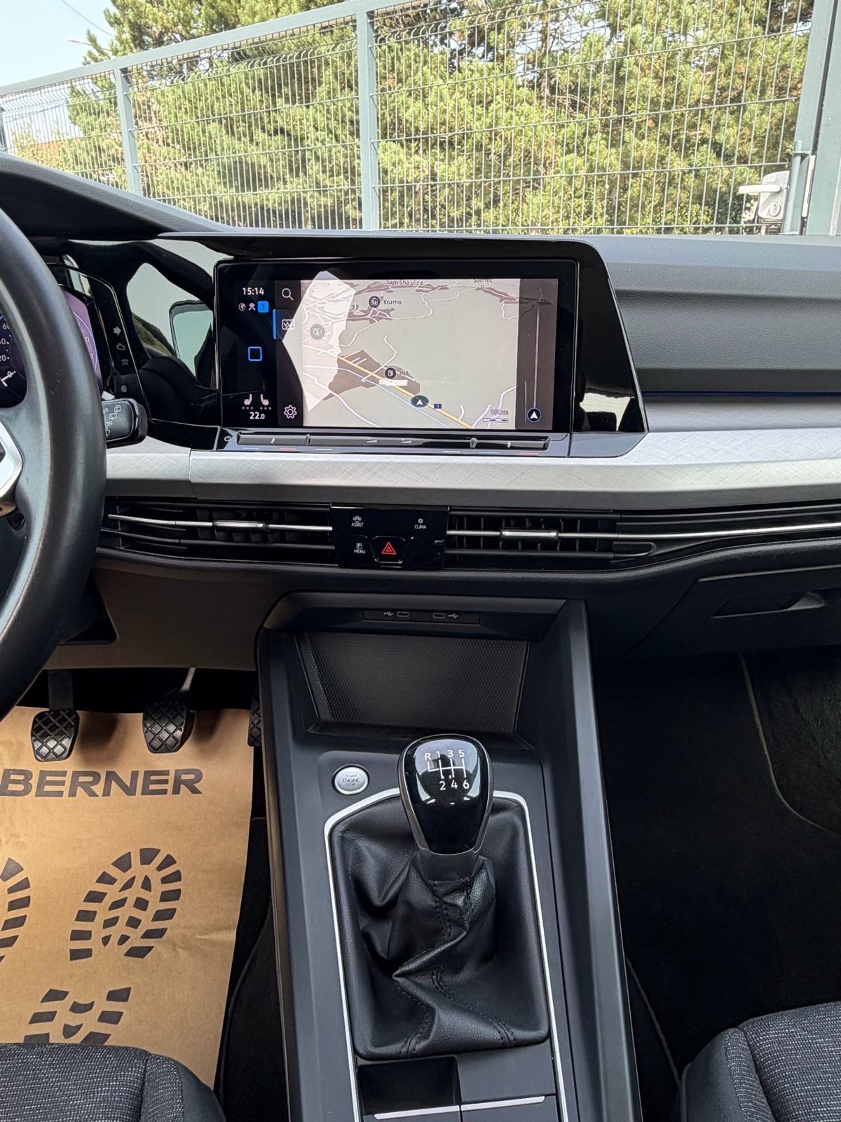 VW Golf 8 1,5 TSI Life ACC Navi MFV Grij.volana Bluetooth Servisna, fotografija 18