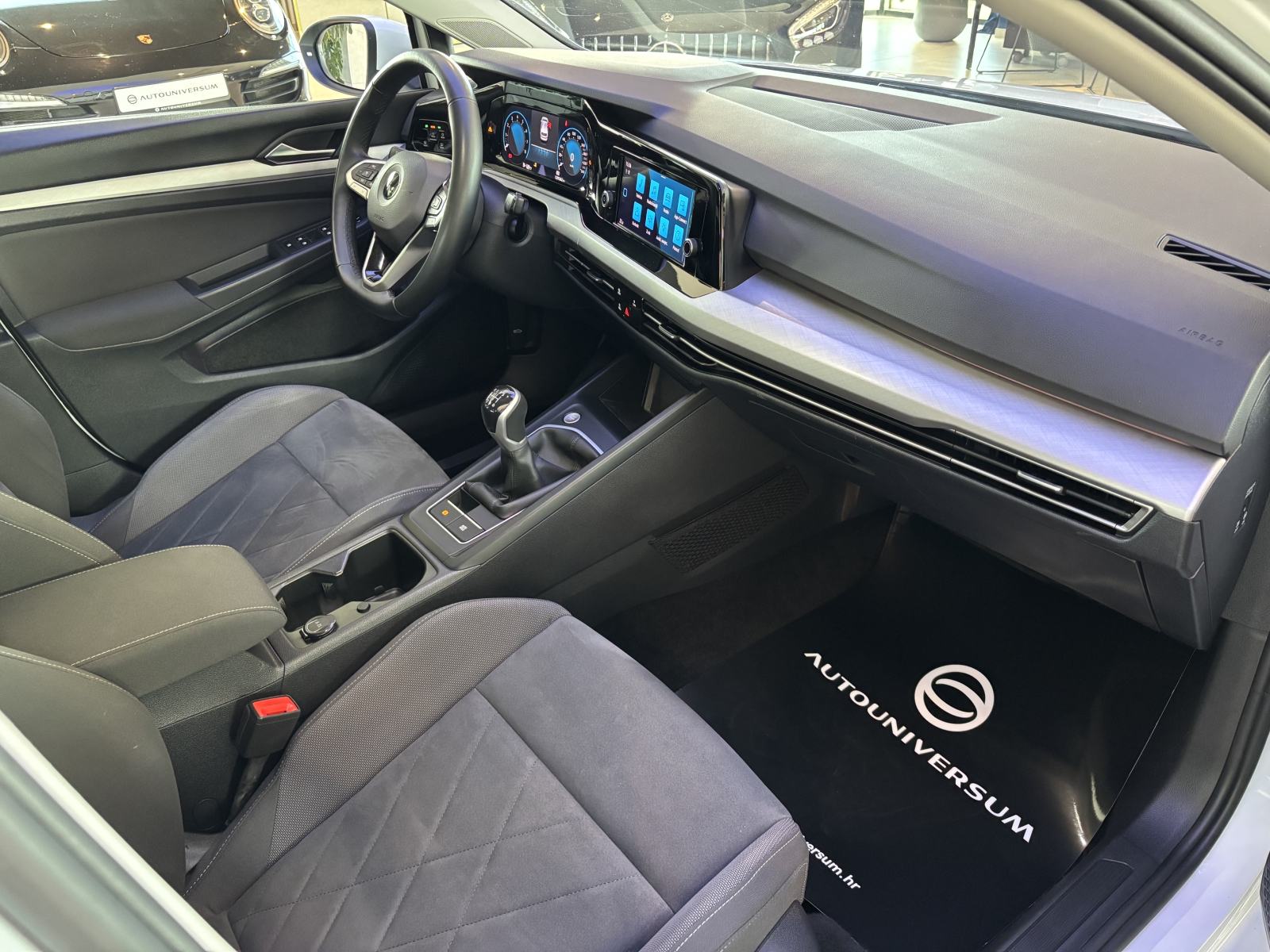 VW Golf 8 1.5 TSI - nije uvoz, fotografija 9
