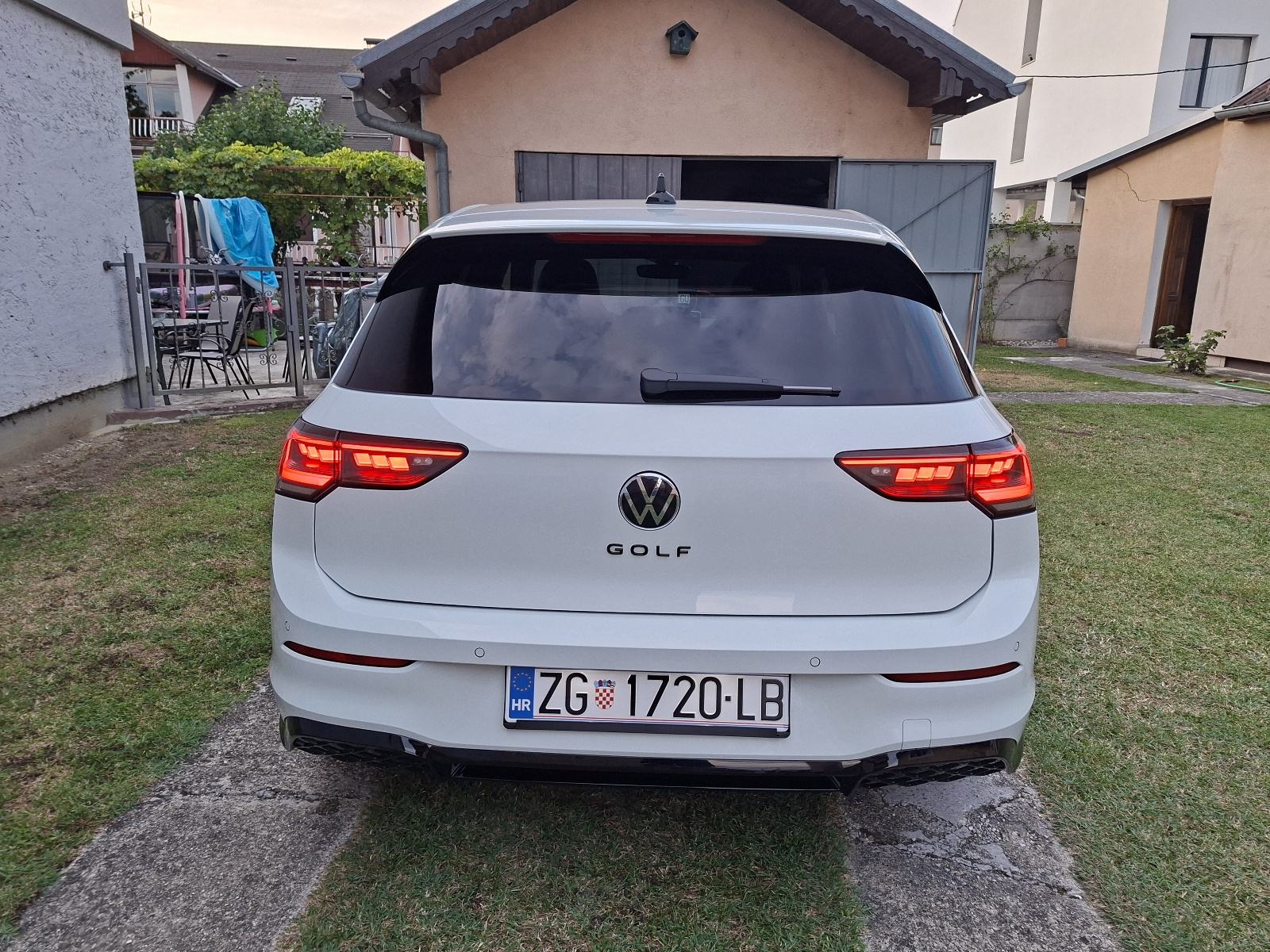 VW Golf 8 R-Line,1,5 TSI,2025g., fotografija 3