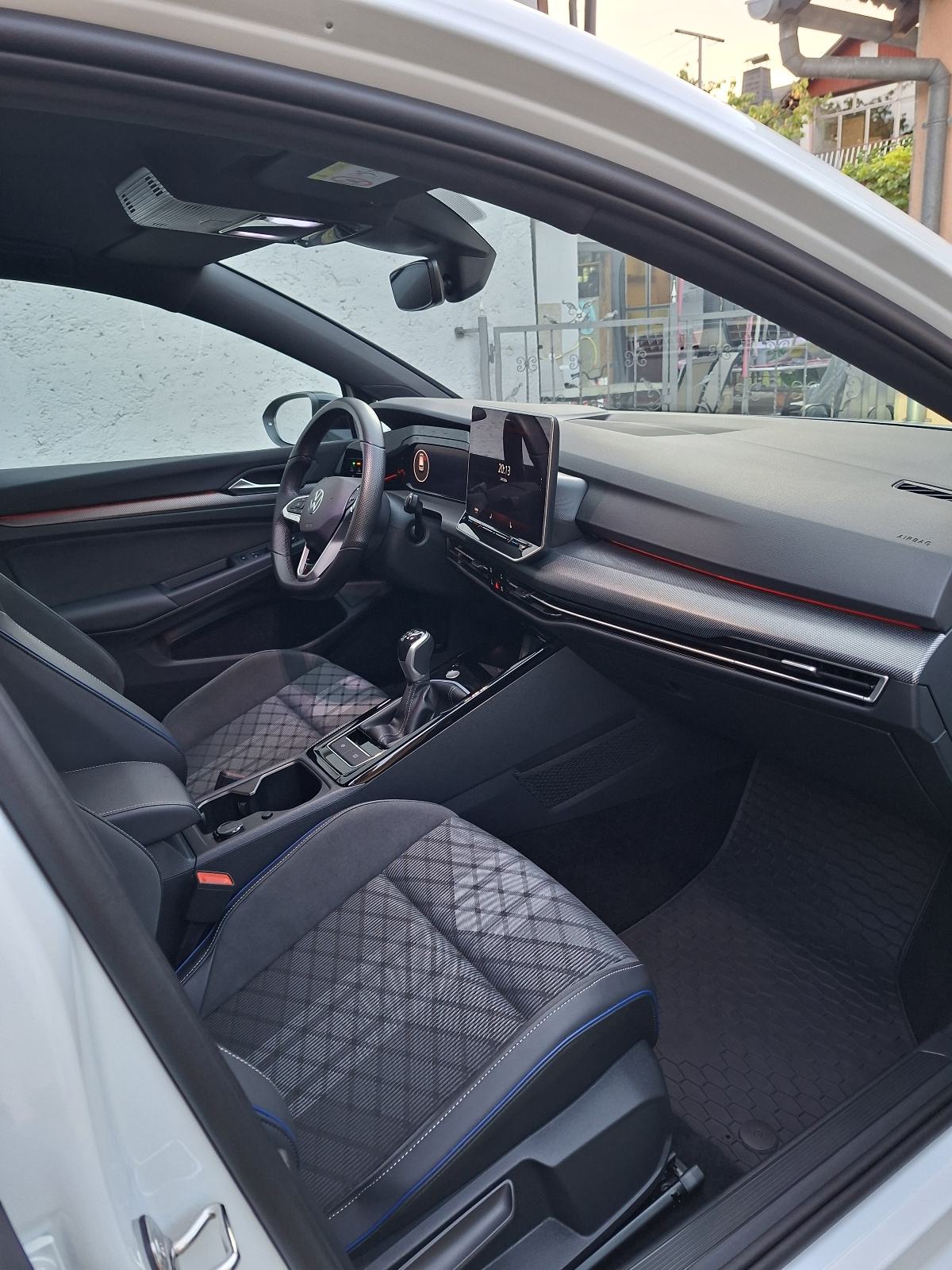 VW Golf 8 R-Line,1,5 TSI,2025g., fotografija 7