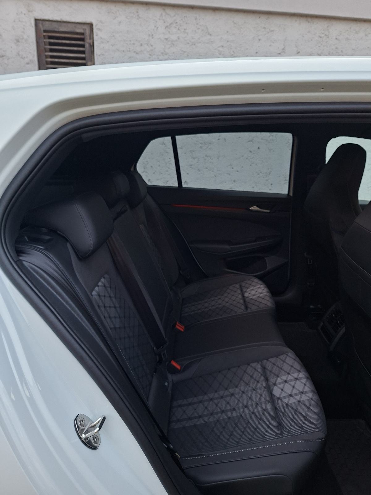 VW Golf 8 R-Line,1,5 TSI,2025g., fotografija 8