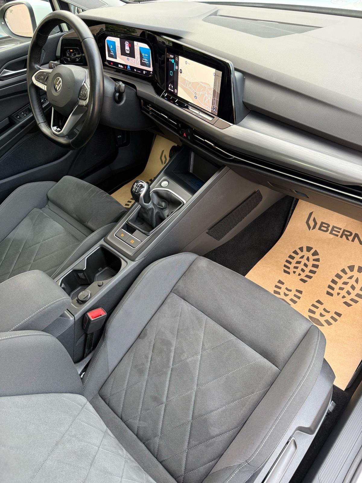 VW Golf 8 1St Edition⭐️Jamstvo⭐️IQ LIGHT_Panorama~Alu17~Nav.~Ambient, fotografija 18