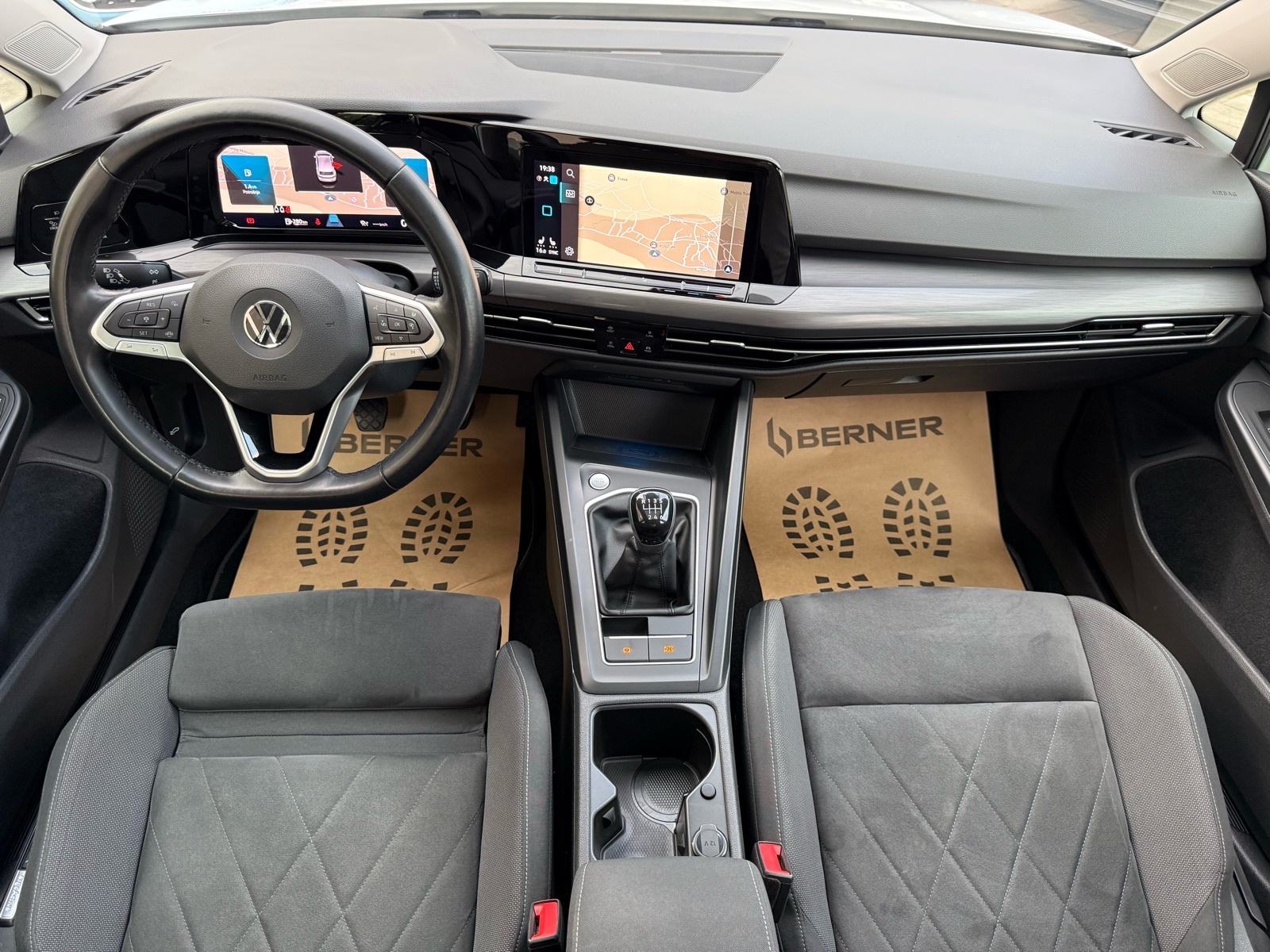 VW Golf 8 1St Edition⭐️Jamstvo⭐️IQ LIGHT_Panorama~Alu17~Nav.~Ambient, fotografija 19
